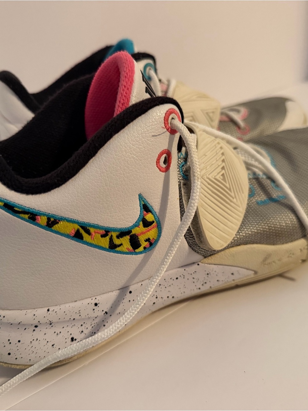 Size 9.5 Nike Kyrie Flytrap White Sneakers with Multicolor Swoosh